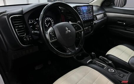 Mitsubishi Outlander III рестайлинг 3, 2014 год, 1 049 888 рублей, 9 фотография