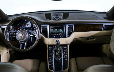 Porsche Macan I рестайлинг, 2015 год, 3 845 000 рублей, 12 фотография