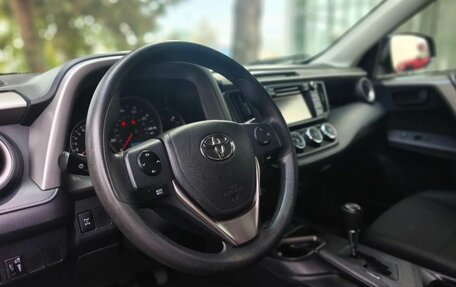 Toyota RAV4, 2015 год, 2 570 000 рублей, 10 фотография