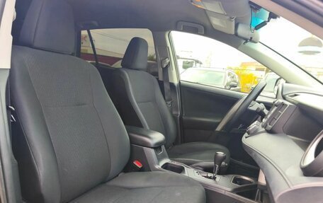 Toyota RAV4, 2015 год, 2 570 000 рублей, 15 фотография