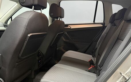 Volkswagen Tiguan II, 2020 год, 2 500 000 рублей, 14 фотография