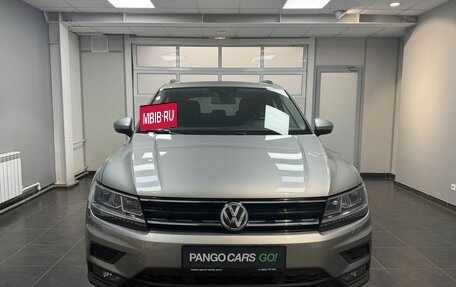 Volkswagen Tiguan II, 2020 год, 2 500 000 рублей, 2 фотография