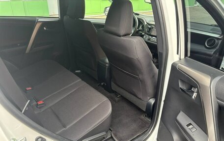 Toyota RAV4, 2019 год, 2 870 000 рублей, 10 фотография