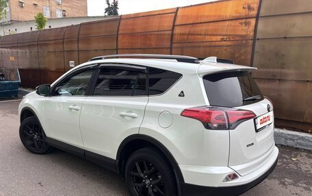 Toyota RAV4, 2019 год, 2 870 000 рублей, 6 фотография