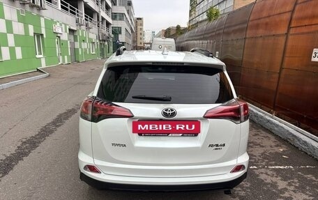 Toyota RAV4, 2019 год, 2 870 000 рублей, 7 фотография