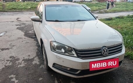 Volkswagen Passat B7, 2011 год, 750 000 рублей, 4 фотография