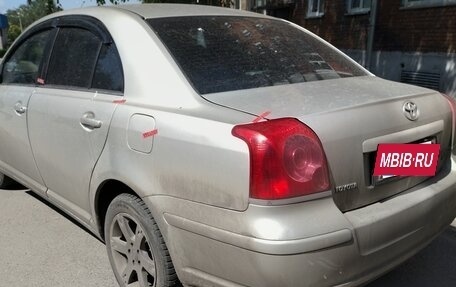 Toyota Avensis III рестайлинг, 2004 год, 282 000 рублей, 6 фотография
