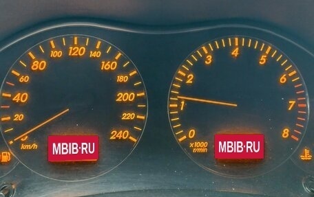 Toyota Avensis III рестайлинг, 2004 год, 282 000 рублей, 12 фотография