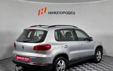 Volkswagen Tiguan I, 2012 год, 933 000 рублей, 5 фотография