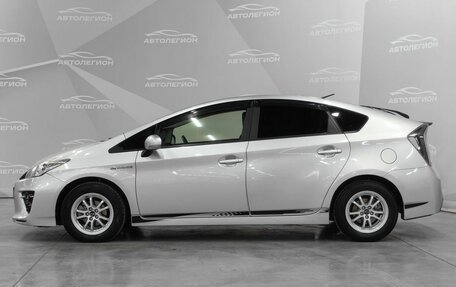 Toyota Prius, 2015 год, 1 399 000 рублей, 2 фотография
