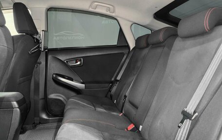 Toyota Prius, 2015 год, 1 399 000 рублей, 14 фотография