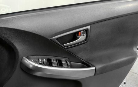 Toyota Prius, 2015 год, 1 399 000 рублей, 17 фотография