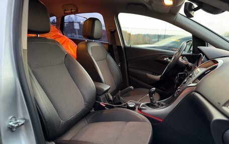 Opel Astra J, 2012 год, 670 000 рублей, 27 фотография