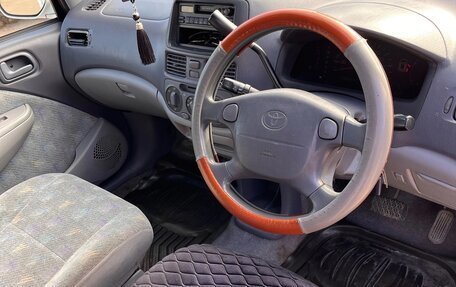 Toyota Raum I, 1999 год, 330 000 рублей, 11 фотография