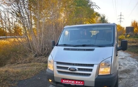Ford Tourneo Custom I рестайлинг, 2012 год, 1 550 000 рублей, 1 фотография