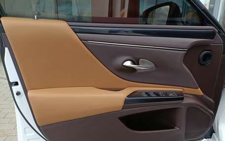 Lexus ES VII, 2018 год, 4 200 000 рублей, 5 фотография