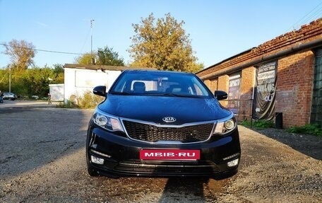 KIA Rio III рестайлинг, 2016 год, 750 000 рублей, 3 фотография