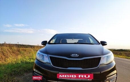 KIA Rio III рестайлинг, 2016 год, 750 000 рублей, 2 фотография