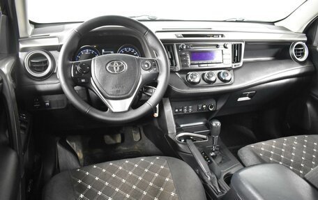 Toyota RAV4, 2017 год, 1 784 900 рублей, 3 фотография