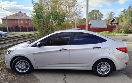 Hyundai Solaris II рестайлинг, 2015 год, 750 000 рублей, 2 фотография