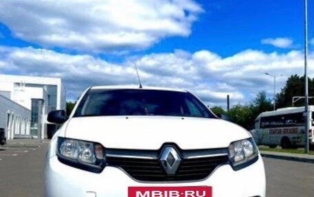 Renault Logan II, 2014 год, 380 000 рублей, 2 фотография