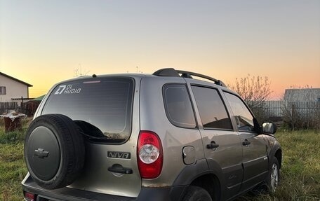 Chevrolet Niva I рестайлинг, 2011 год, 355 000 рублей, 4 фотография