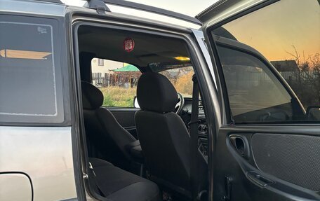 Chevrolet Niva I рестайлинг, 2011 год, 355 000 рублей, 9 фотография