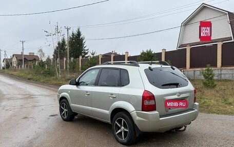 Hyundai Tucson III, 2008 год, 900 000 рублей, 3 фотография