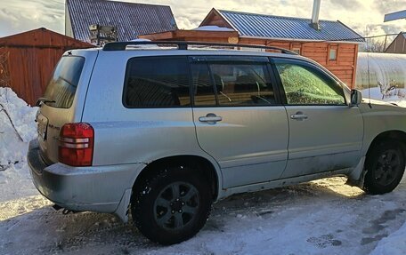 Toyota Highlander III, 2002 год, 1 000 000 рублей, 2 фотография