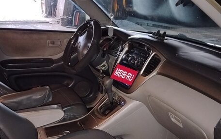 Toyota Highlander III, 2002 год, 1 000 000 рублей, 5 фотография