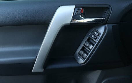 Toyota Land Cruiser Prado 150 рестайлинг, 2013 год, 3 366 000 рублей, 9 фотография