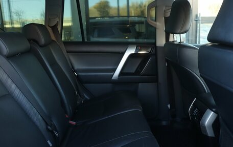 Toyota Land Cruiser Prado 150 рестайлинг, 2013 год, 3 366 000 рублей, 8 фотография