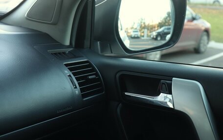 Toyota Land Cruiser Prado 150 рестайлинг, 2013 год, 3 366 000 рублей, 10 фотография