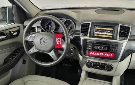 Mercedes-Benz M-Класс, 2012 год, 1 900 000 рублей, 11 фотография