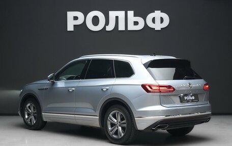 Volkswagen Touareg III, 2019 год, 4 500 000 рублей, 4 фотография