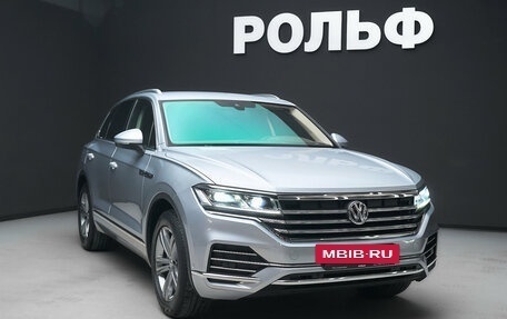 Volkswagen Touareg III, 2019 год, 4 500 000 рублей, 7 фотография