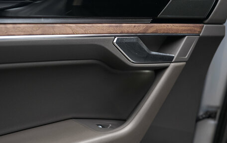 Volkswagen Touareg III, 2019 год, 4 500 000 рублей, 34 фотография