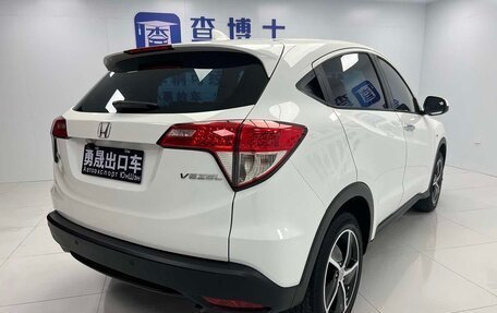 Honda Vezel, 2023 год, 1 830 000 рублей, 6 фотография