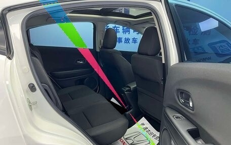 Honda Vezel, 2023 год, 1 830 000 рублей, 8 фотография