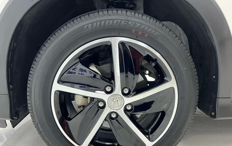 Honda Vezel, 2023 год, 1 830 000 рублей, 16 фотография