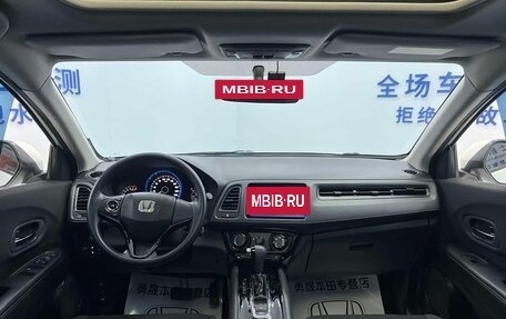 Honda Vezel, 2023 год, 1 830 000 рублей, 10 фотография