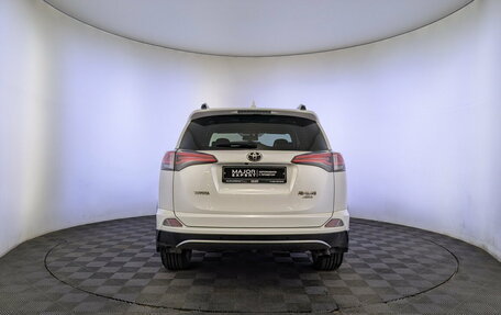 Toyota RAV4, 2016 год, 2 595 000 рублей, 6 фотография