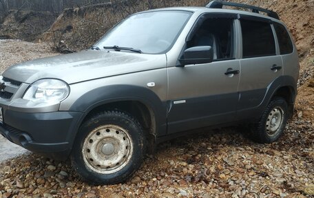 Chevrolet Niva I рестайлинг, 2013 год, 520 000 рублей, 6 фотография