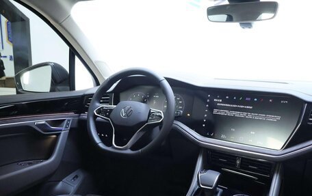 Volkswagen Touareg III, 2025 год, 7 180 000 рублей, 10 фотография