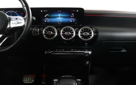 Mercedes-Benz CLA, 2020 год, 3 300 000 рублей, 14 фотография