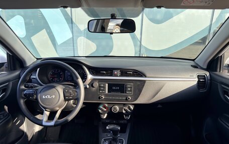 KIA Rio IV, 2021 год, 1 447 000 рублей, 2 фотография