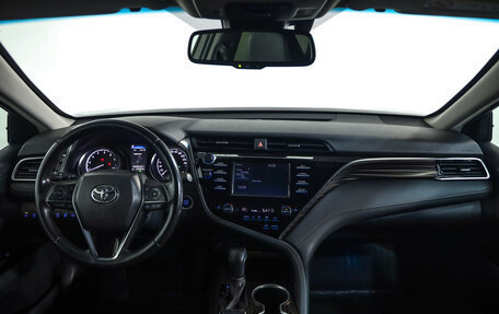 Toyota Camry, 2020 год, 2 549 777 рублей, 11 фотография