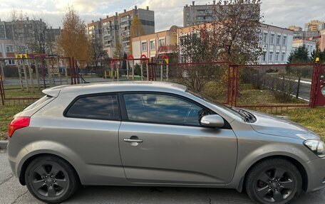 KIA cee'd I рестайлинг, 2011 год, 800 000 рублей, 2 фотография