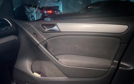 Volkswagen Golf VII рестайлинг, 2011 год, 850 000 рублей, 10 фотография