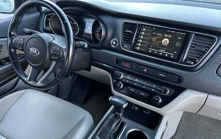 KIA Carnival III, 2020 год, 3 060 000 рублей, 11 фотография